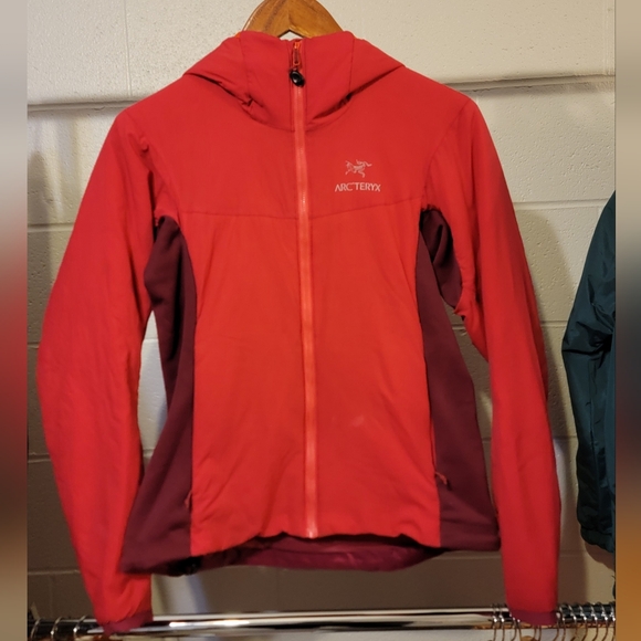 Arc'teryx Jackets & Blazers - Size S-Womens Arc'teryx Atom LT hoody